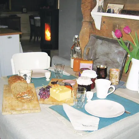 Сasa de vacaciones Nice In With House Sea View *